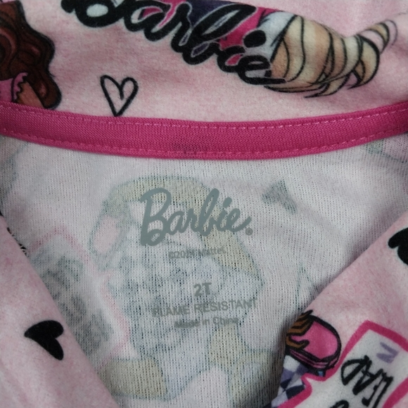 Barbie NWT Toddler 2T Pink Pajamas Two Piece Button Up Flannel Pajama Set - Picture 4 of 8